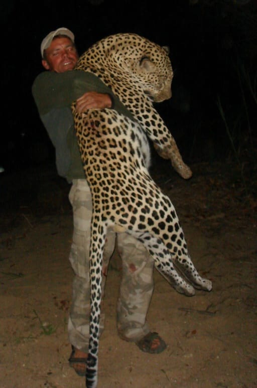 Твій гід в світі полювання Vepr Safari Полювання у Мозамбіку