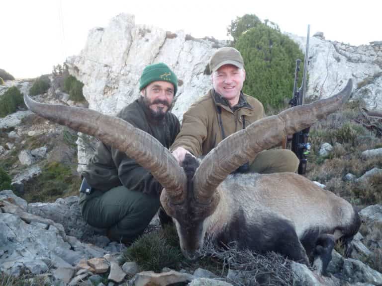 Твій гід в світі полювання Vepr Safari Полювання на козерога в Іспанії.