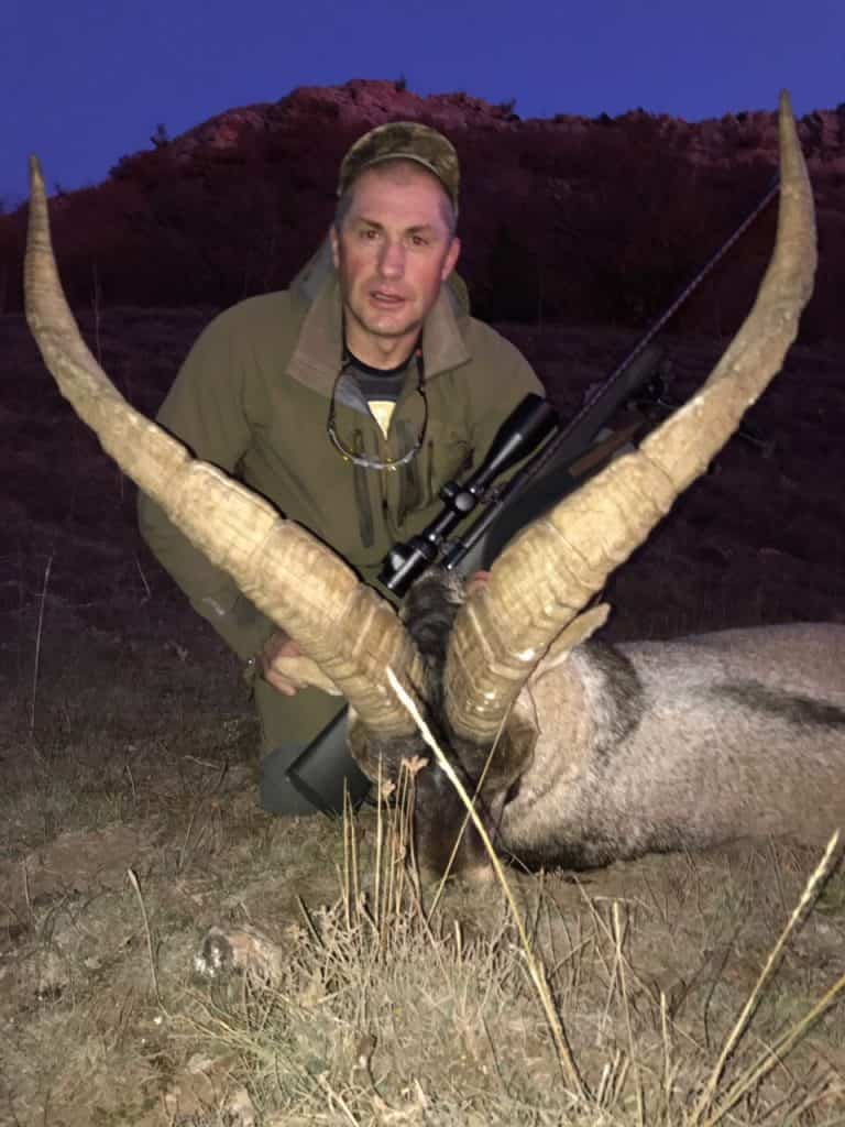 Твій гід в світі полювання Vepr Safari Полювання на козерога в Іспанії.