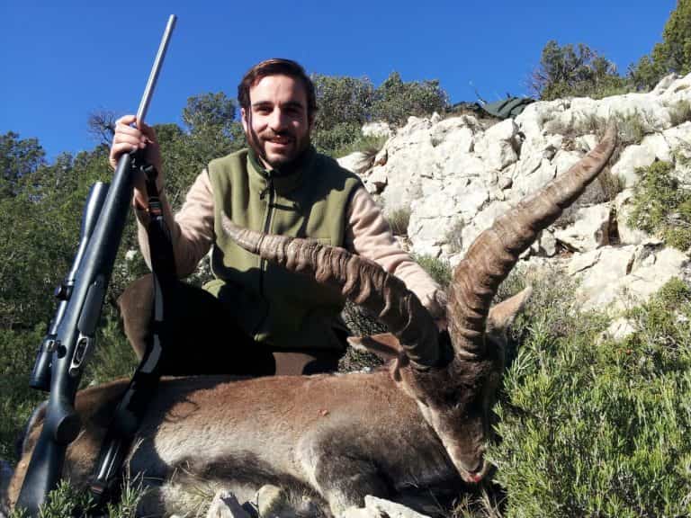 Твій гід в світі полювання Vepr Safari Полювання на козерога в Іспанії.