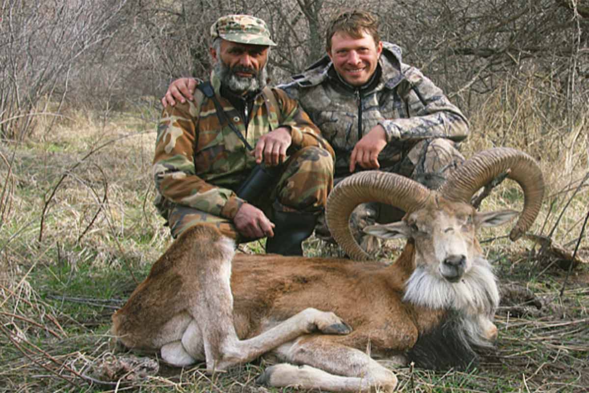 полювання на бухарського уріала​ veprsafari.com